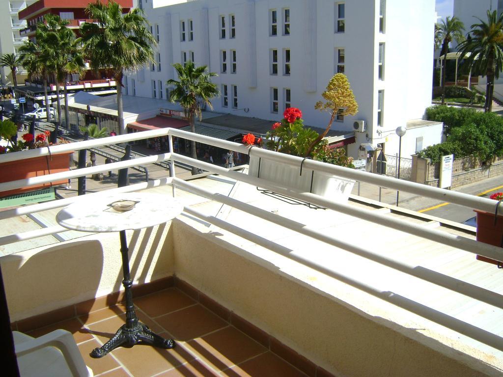 Saturno Hotel Cala Millor  Bagian luar foto